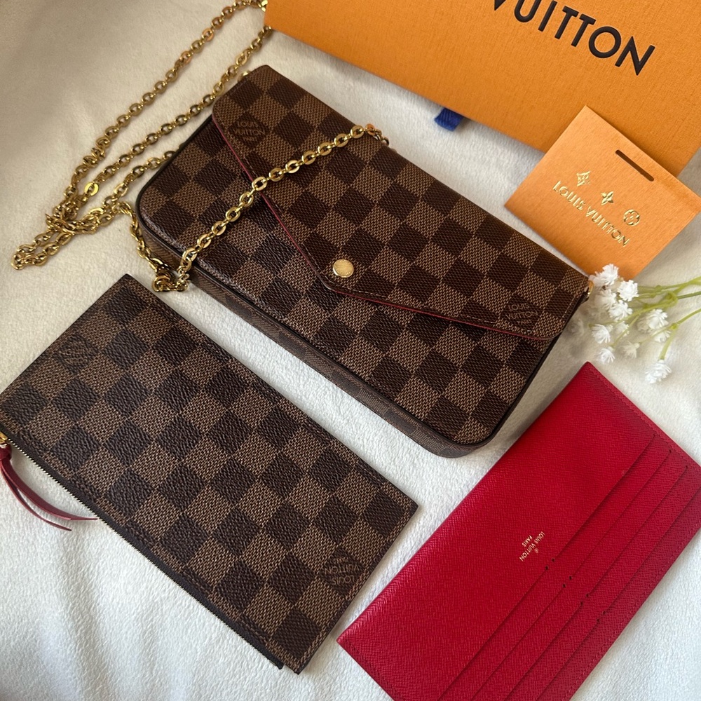 SOLD‼️SOLD‼️ Louis Vuitton Felicie Pochette Damier Ebene perfect condition🍁❤️